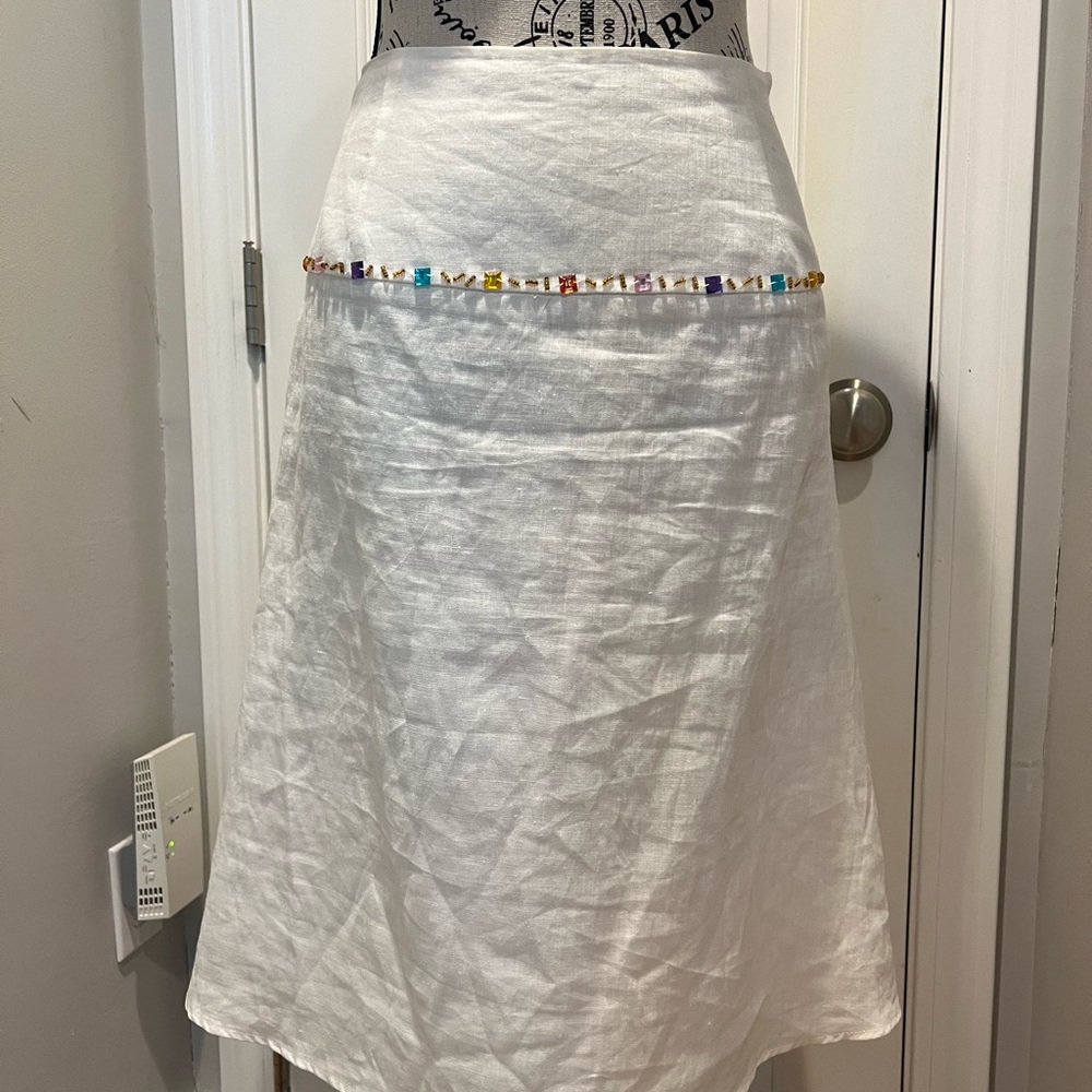 Carole little bejeweled white Irish linen midi skirt size 8